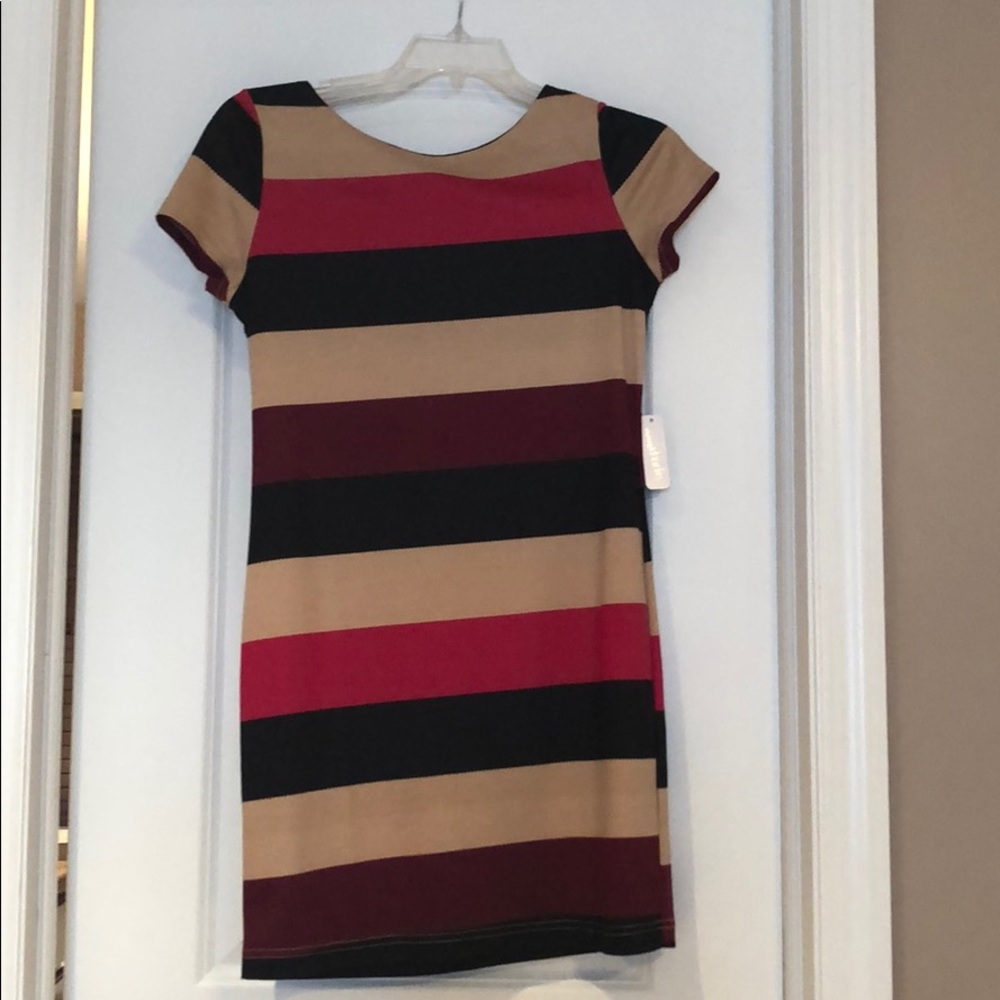 Never worn short sleeve dress.